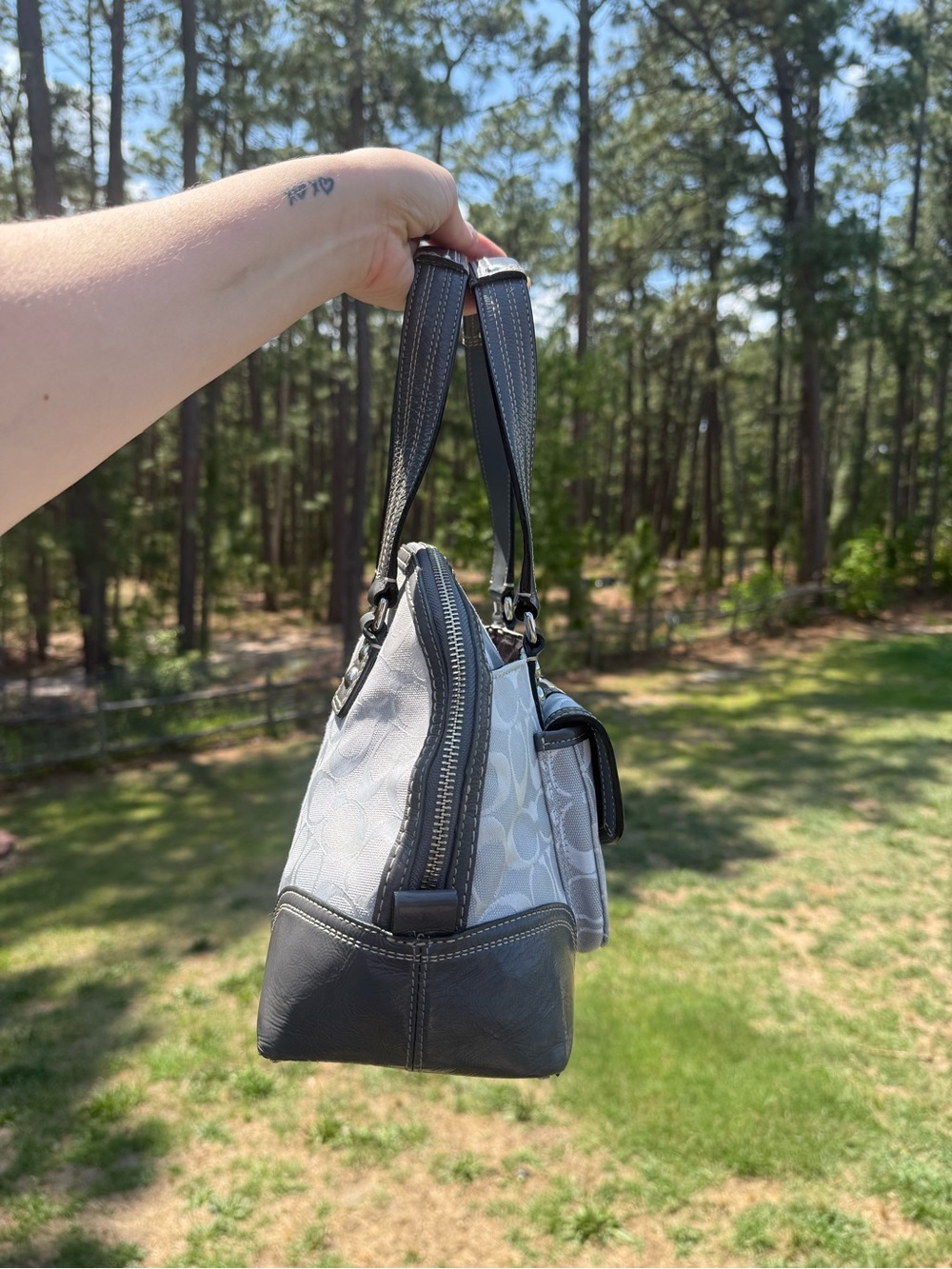 Coach Hampton Signature Dome Satchel - Picture 2 of 7